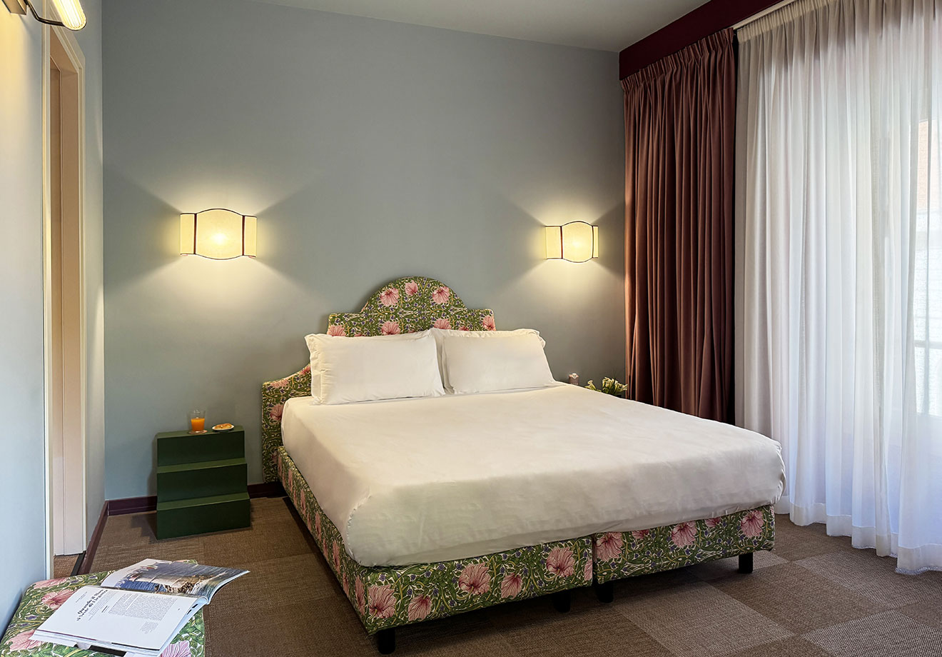 Double Deluxe Rooms in rome